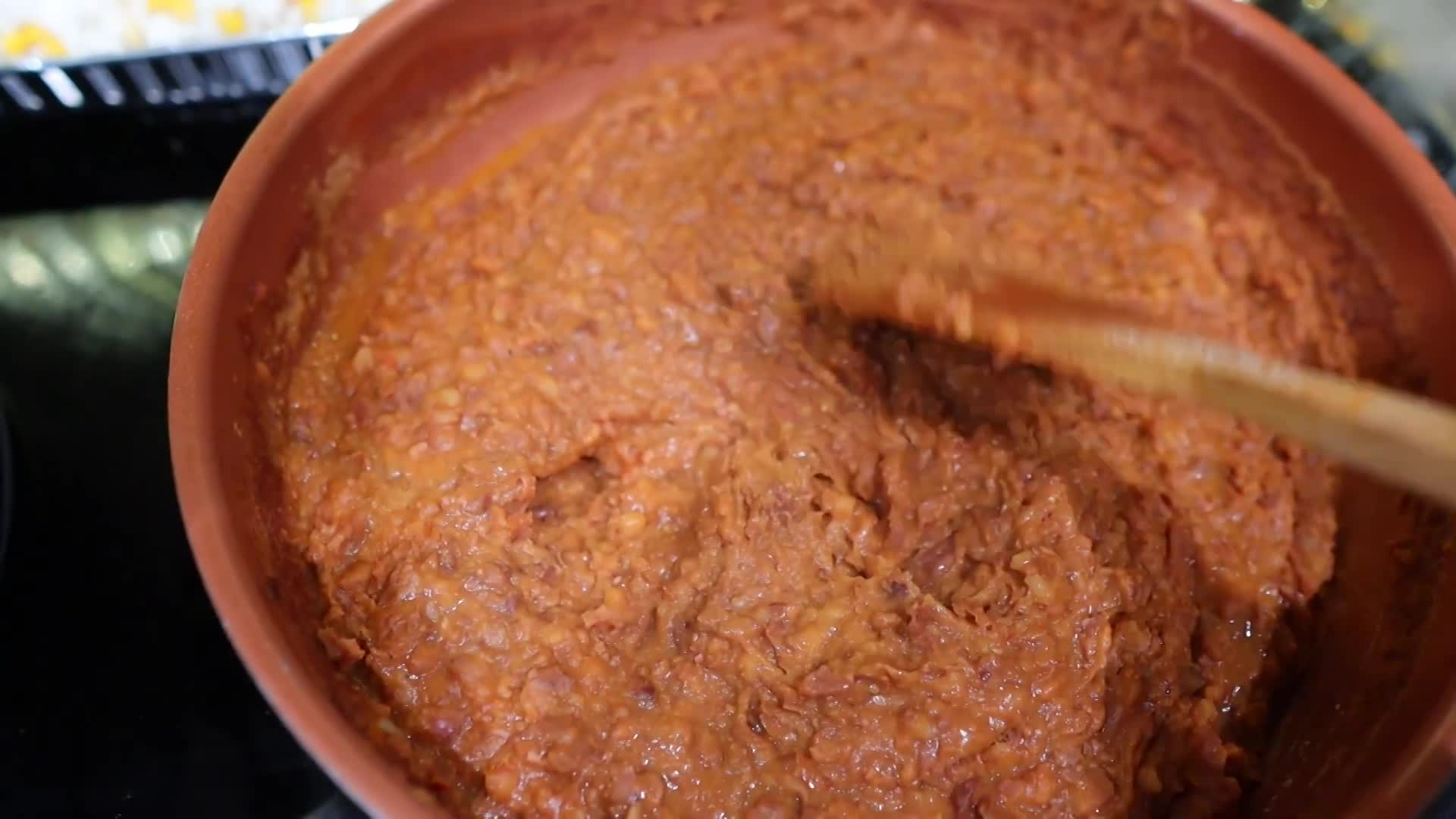 How to Make a Dia de Los Muertos Altar: Traditional "Day of the Dead" Cooking and Baking