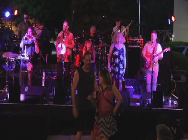 Downtown Woodland Thursday Concert in the Plaza: "Cold Blood" - 1st Set