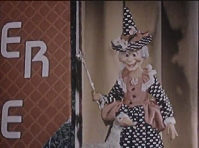Mother Goose: "Nursery Rhyme Review" (1946)