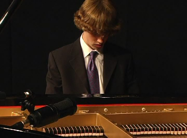 Baby Blue Arts Presents: Reed Tetzloff