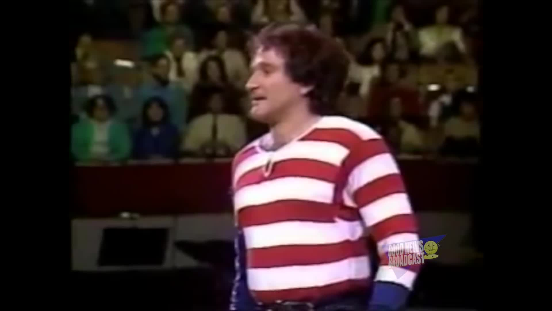 Robin Williams as "The America Flag"