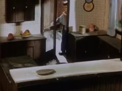 Davey And Goliath: (31) "The Big Apple"