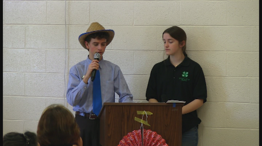 4-H Fashion Review: "Hoe Down, Sew Down"
